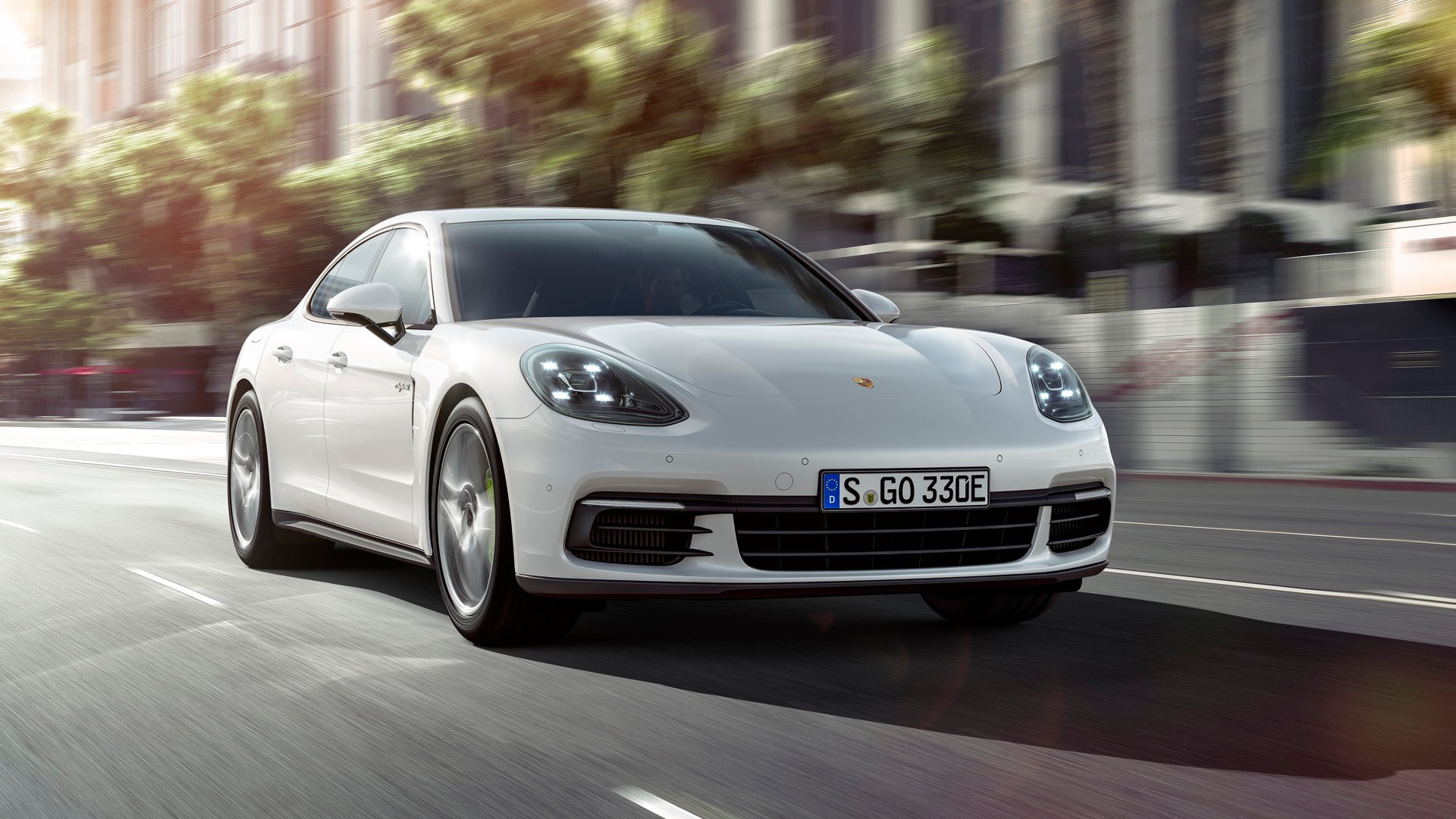 2017 Porsche Panamera 4 E-Hybrid first drive review | Auto Trader UK