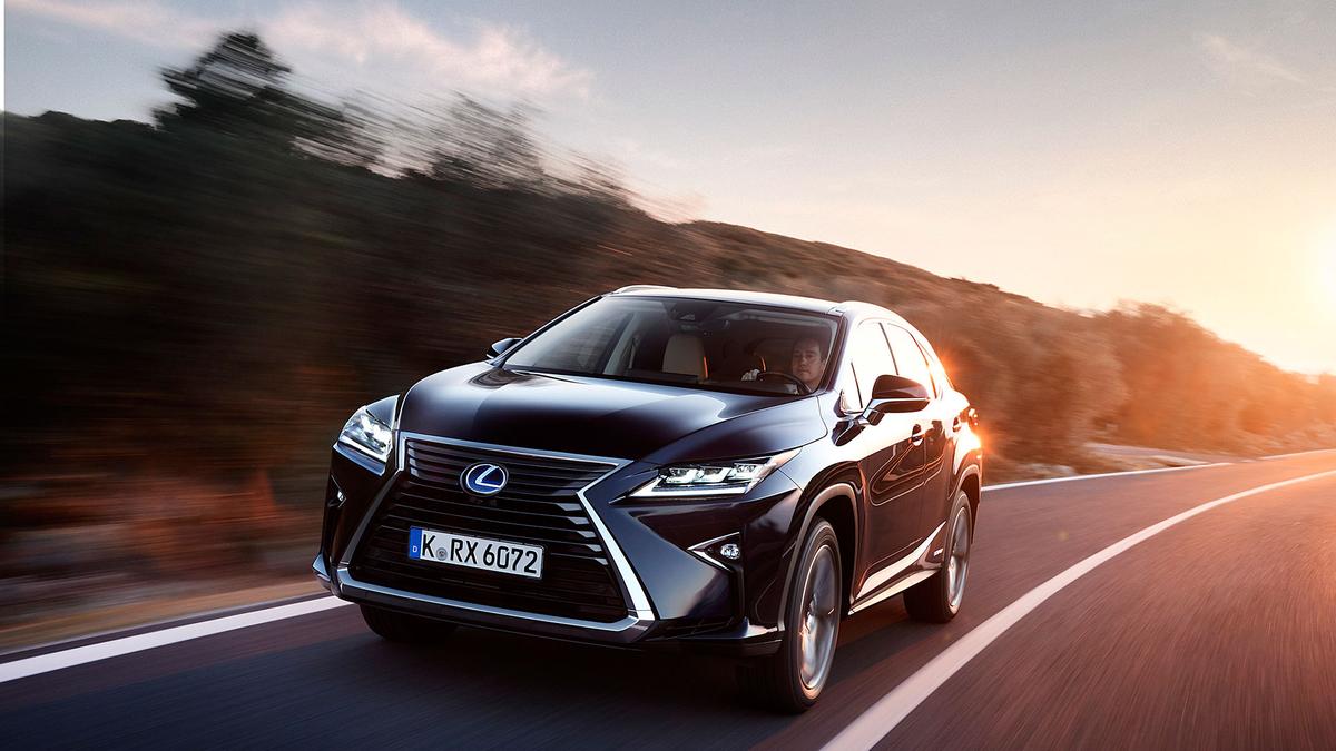 15 Lexus Rx 450h First Drive Review Auto Trader Uk