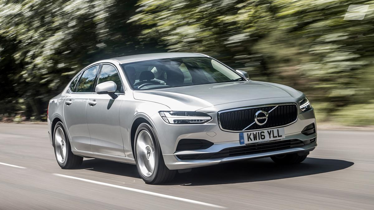 2016 Volvo S90 D4 Momentum