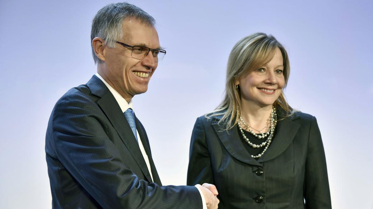 PSA CEO Carlos Tavares and GM CEO Mary Barra PSA CEO Carlos Tavares and GM CEO Mary Barra