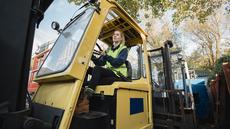 What's a forklift driver and how do I be one? What's a forklift driver and how do I be one?