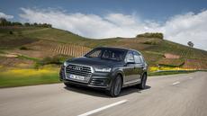 2016 Audi SQ7 front action 2016 Audi SQ7 front action