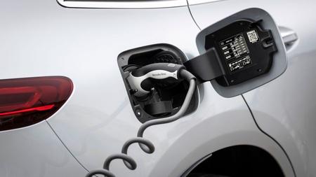 Mercedes Benz EQC charging White Mercedes Benz EQC charging