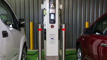 How to charge an electric car