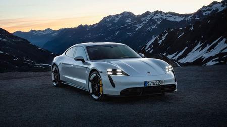 Porsche Taycan front
