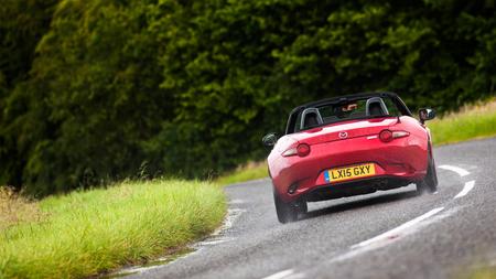 2015 Mazda MX-5 2.0 Sport Nav handling
