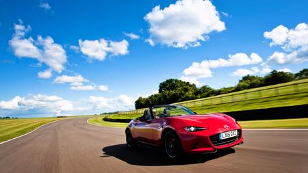 2015 Mazda MX-5 2.0 Sport Nav