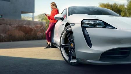 Porsche Taycan driver