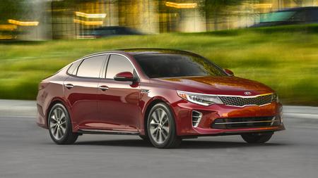 2016 Kia Optima front action