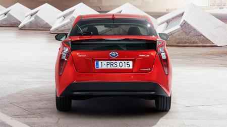 New 2016 Toyota Prius revealed