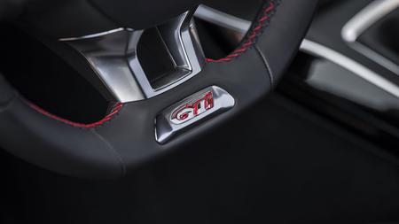 2015 Peugeot 308 GTi 270