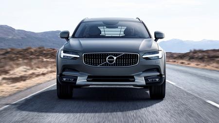 2017 Volvo V90 Cross Country