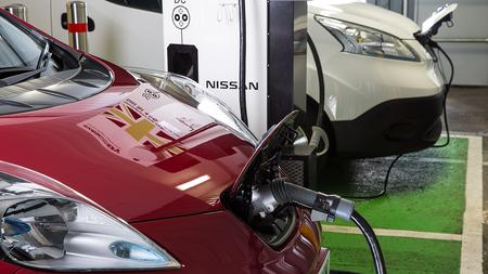 How to charge an electric car