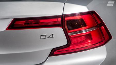 2016 Volvo S90 D4 Momentum