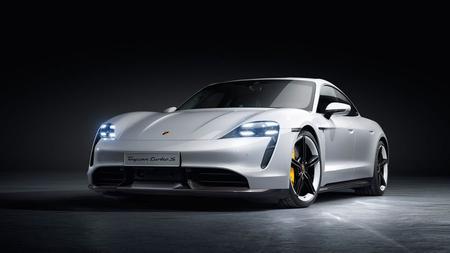 Porsche Taycan front