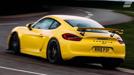 2015 Porsche Cayman GT4
