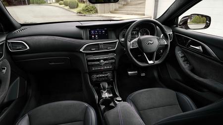 2016 Infiniti Q30