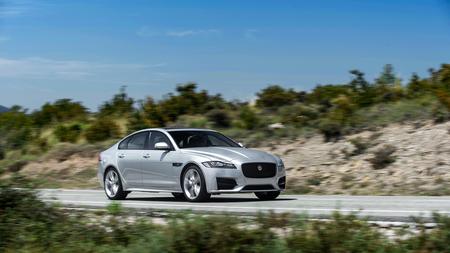 2015 Jaguar XF 2.0d 180 R-Sport