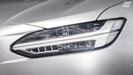2016 Volvo S90 D4 Momentum