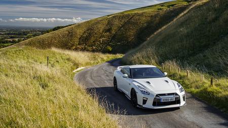 2017 Nissan GT-R Prestige