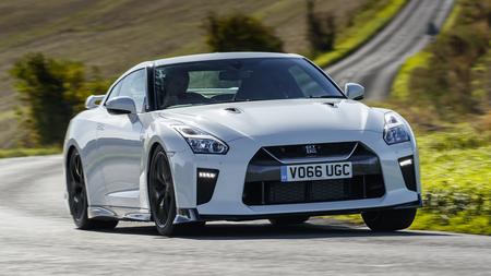 2017 Nissan GT-R Prestige