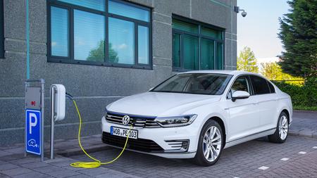2015 VW Passat GTE hybrid