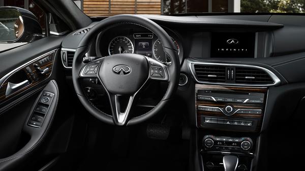 Infiniti Q30