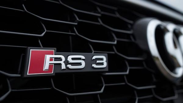 Audi RS3 grill and badge