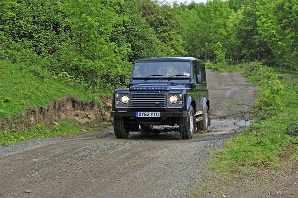 Land Rover Defender 90