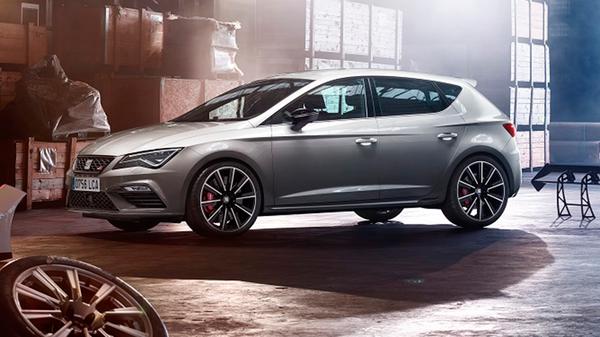 Seat reveals new Leon Cupra hot hatch | AutoTrader