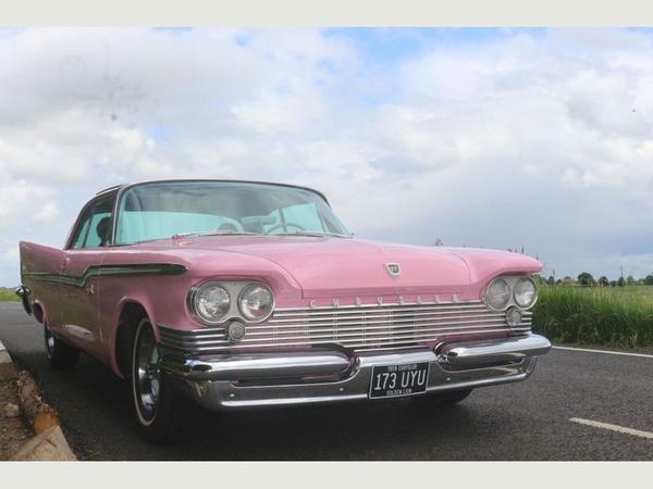 Pink Chrysler Windsor 1952 front