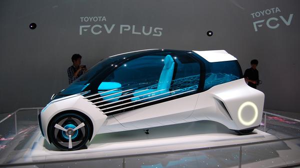 Toyota FCV Plus concept Tokyo 2015