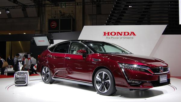 Honda FCV Clarity Tokyo Motor Show 2015