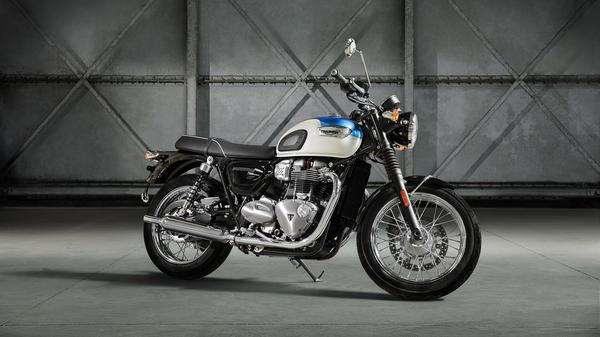 Triumph T100 