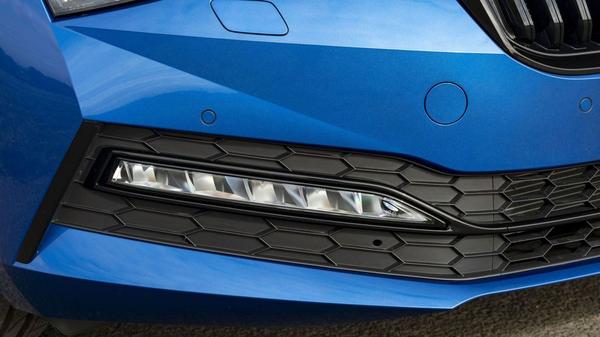 Close-up of the the Skoda Superb's headlights