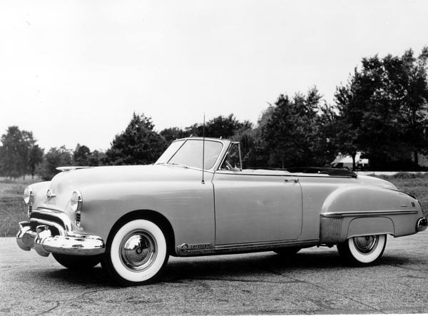 First muscle car, the Oldsmobile Rocket 88