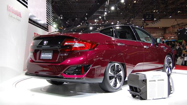 Honda FCV Clarity Tokyo Motor Show 2015