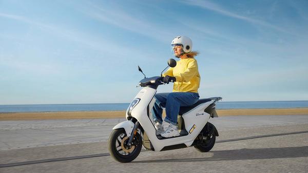 Five best mopeds | AutoTrader