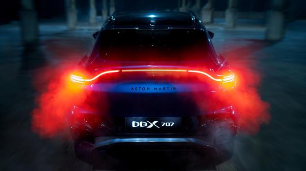 2022 Aston Martin DBX707 