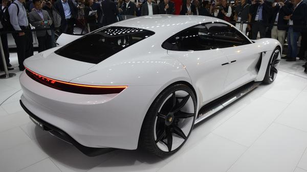 2015 Porsche Mission E Concept