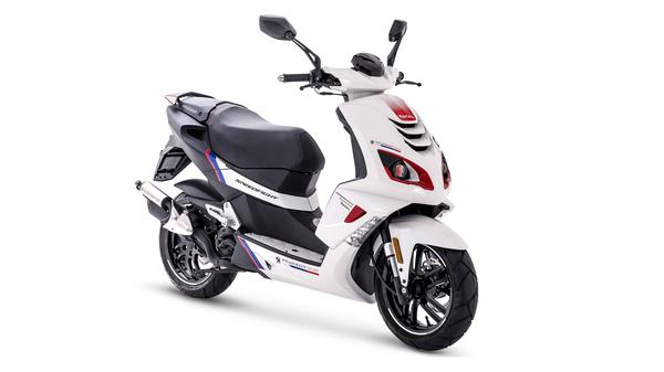 The best 125cc scooters - Peugeot Speedfight 4 125