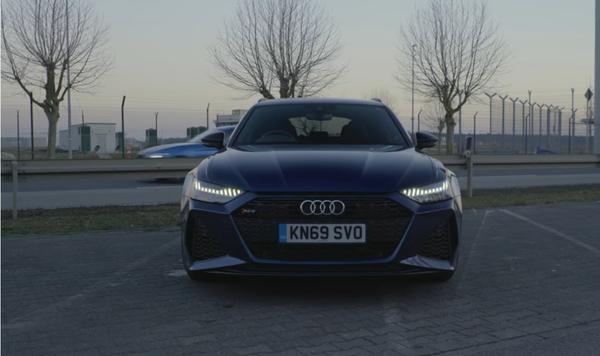 Front view of a steel blue Audi RS6