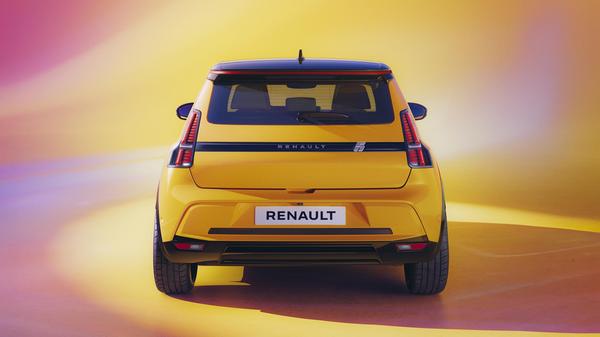 New Renault 5 studio photo rear