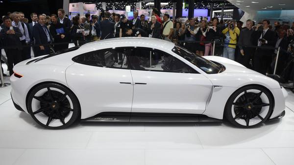 2015 Porsche Mission E Concept
