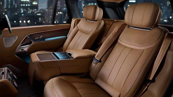 2022 Land Rover Range Rover interior
