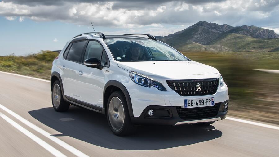 Peugeot 2008 1 6 blue hdi 100 allure first drive review auto trader uk