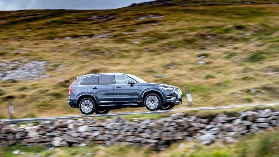 Volvo XC90 Grey Volvo XC90 driving through the Peak District