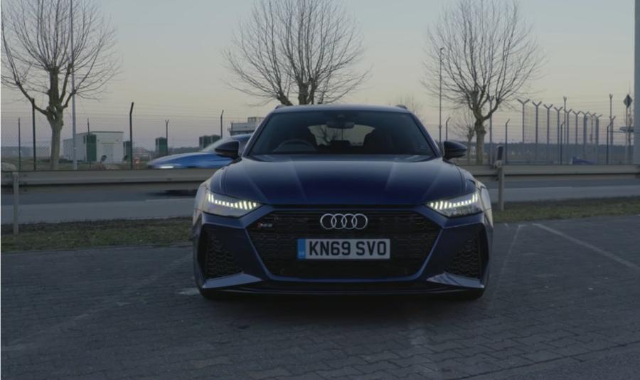 Steel blue Audi RS6 Front view of a steel blue Audi RS6