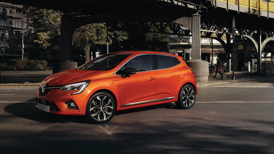 Coming soon 2019 Renault Clio Auto Trader UK