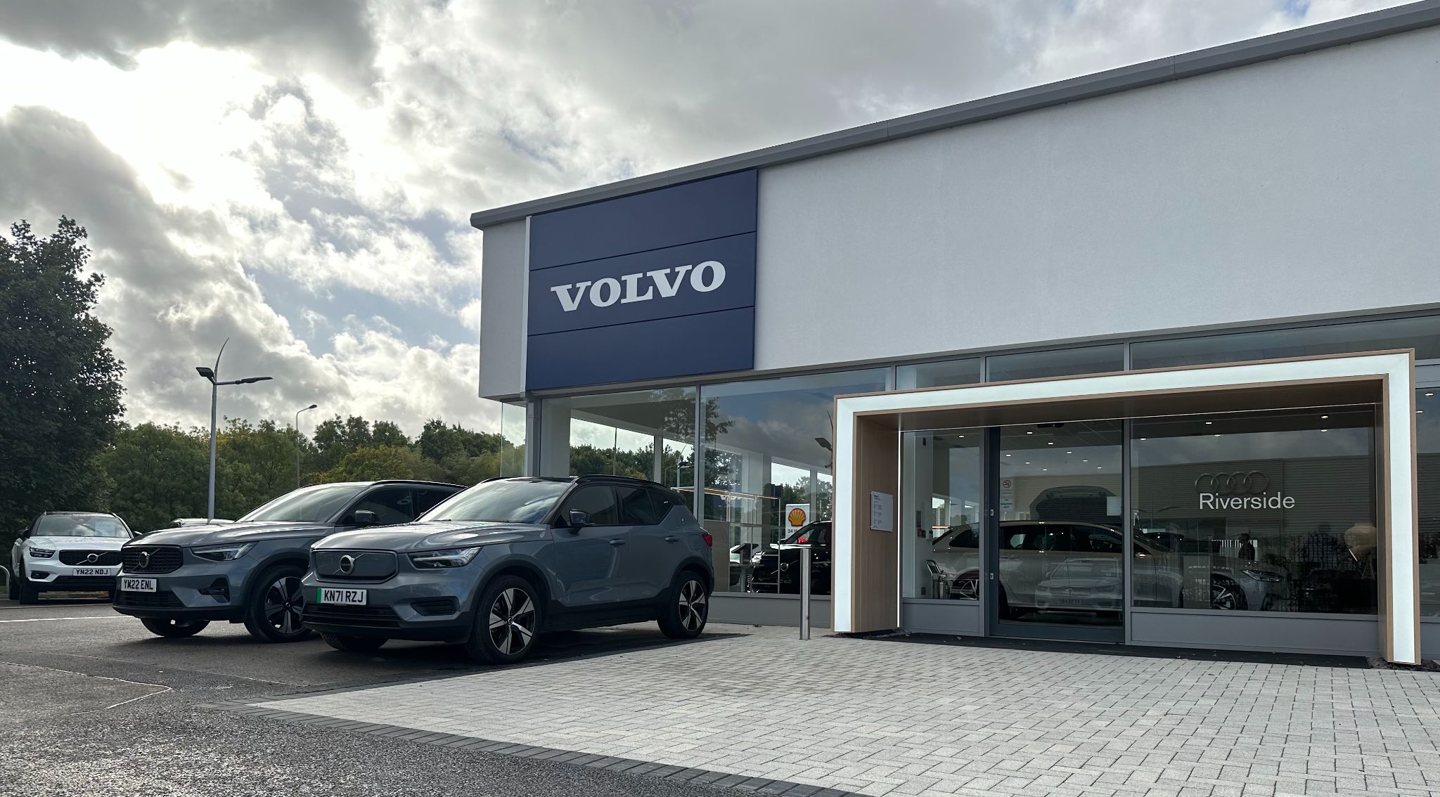 Riverside Volvo Wakefield | Car dealership in Wakefield | AutoTrader